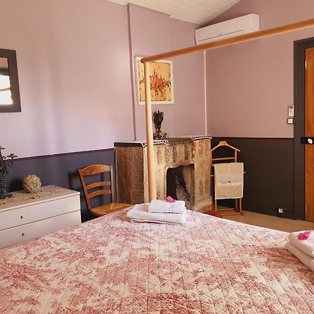 Le Clos Des Pins Claira Szoba fotó